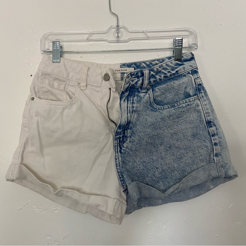 PacSun Size 26 Mom Short